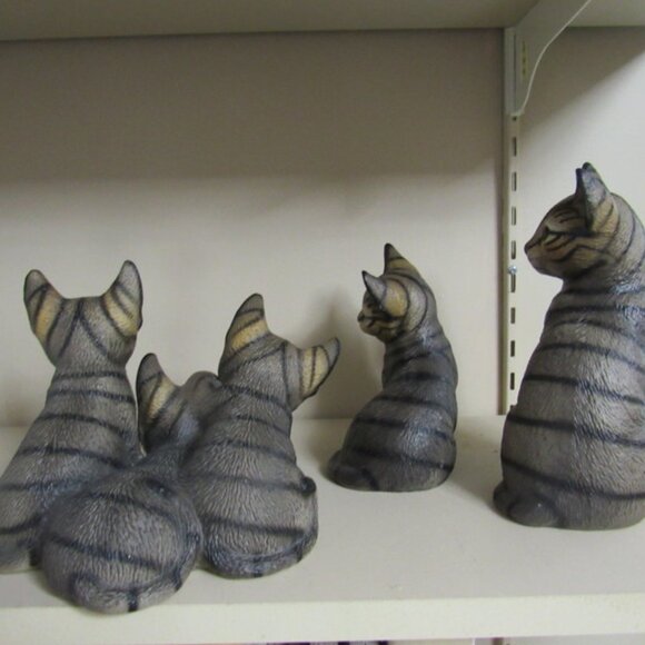 Harvey Knox cat figurines - Picture 7 of 8